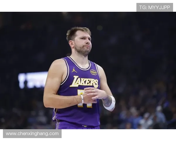 雷迪克确认东契奇将出战对阵太阳比赛里夫斯与斯玛特也将参赛